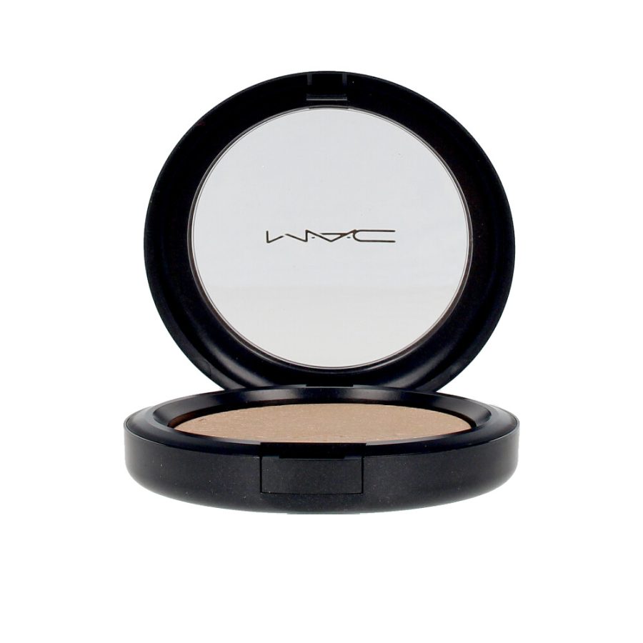 Mac EXTRA DIMENSION skinfinish